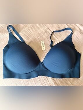 Victoria’s Secret Navy Blue Wireless Bralette - Navy Blue